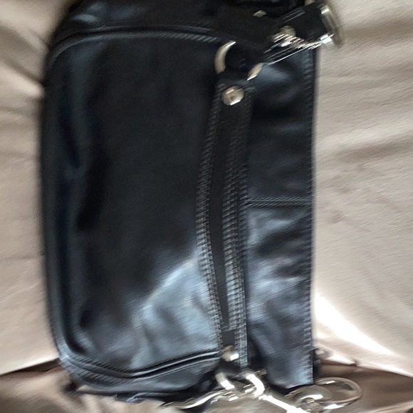 Coach Black Leather Shoulder Bag - Picture 6 of 7